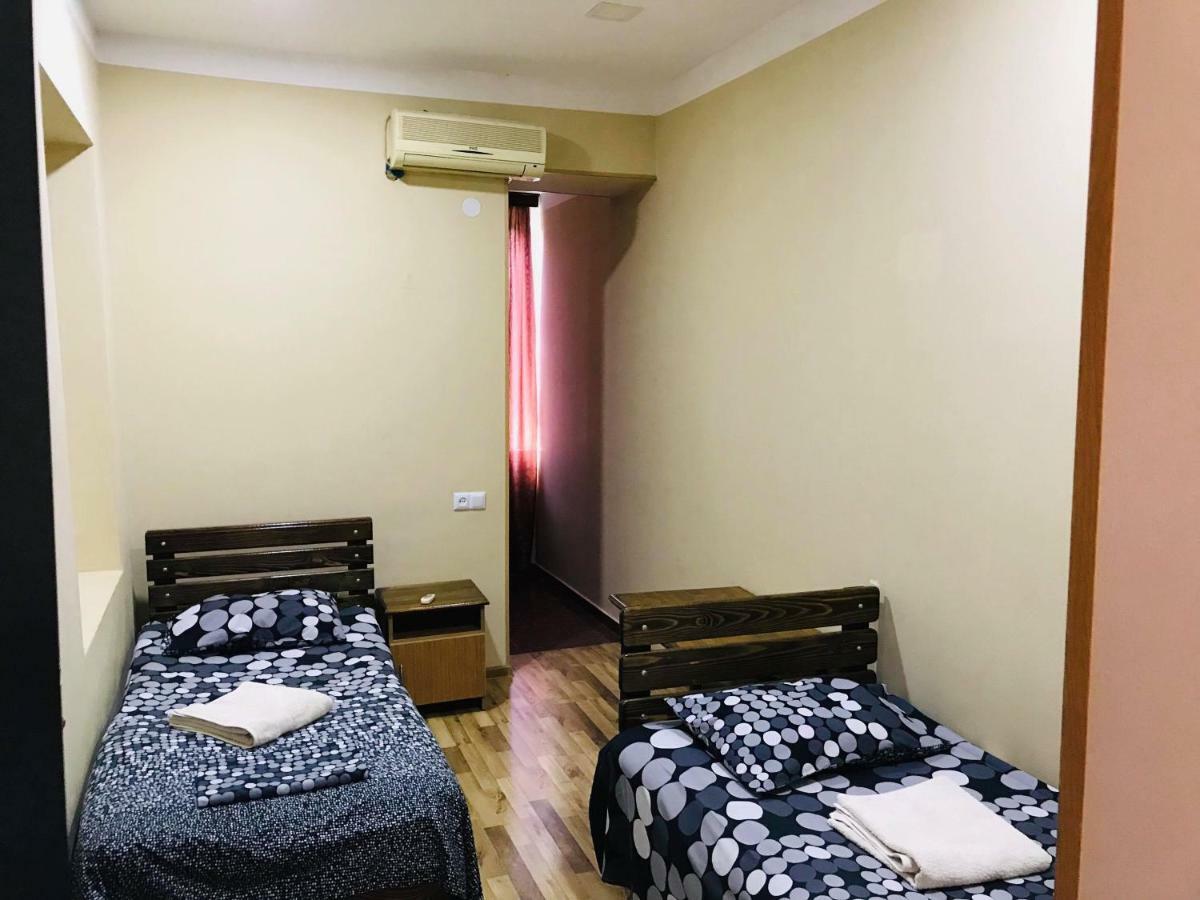 Hotel Rio Kutaisi Esterno foto