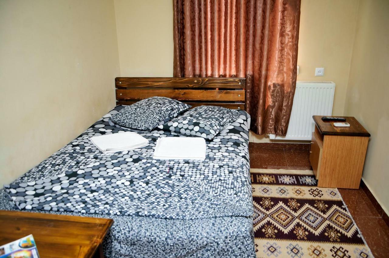 Hotel Rio Kutaisi Esterno foto