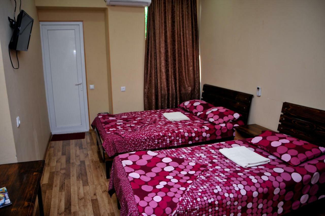 Hotel Rio Kutaisi Esterno foto