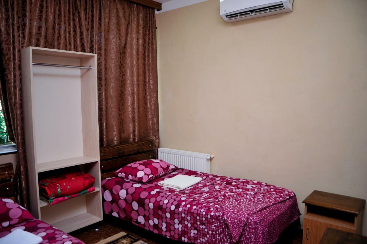 Hotel Rio Kutaisi Esterno foto